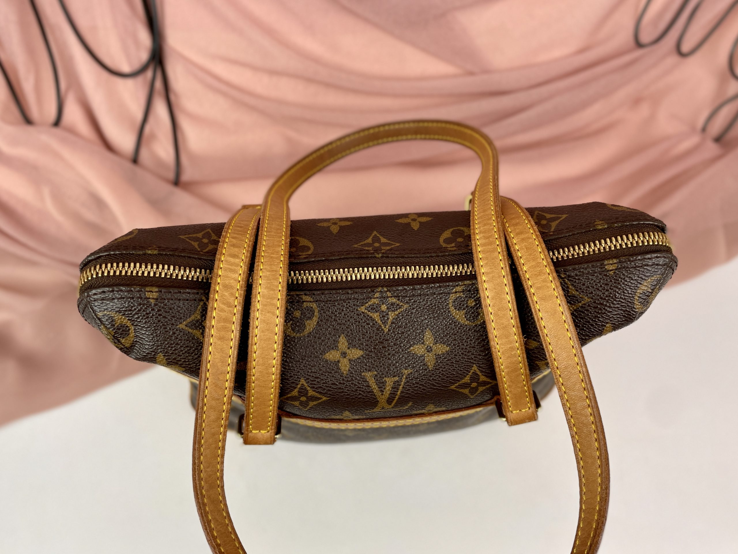 Louis Vuitton Coussin GM – Brand Bag Girl