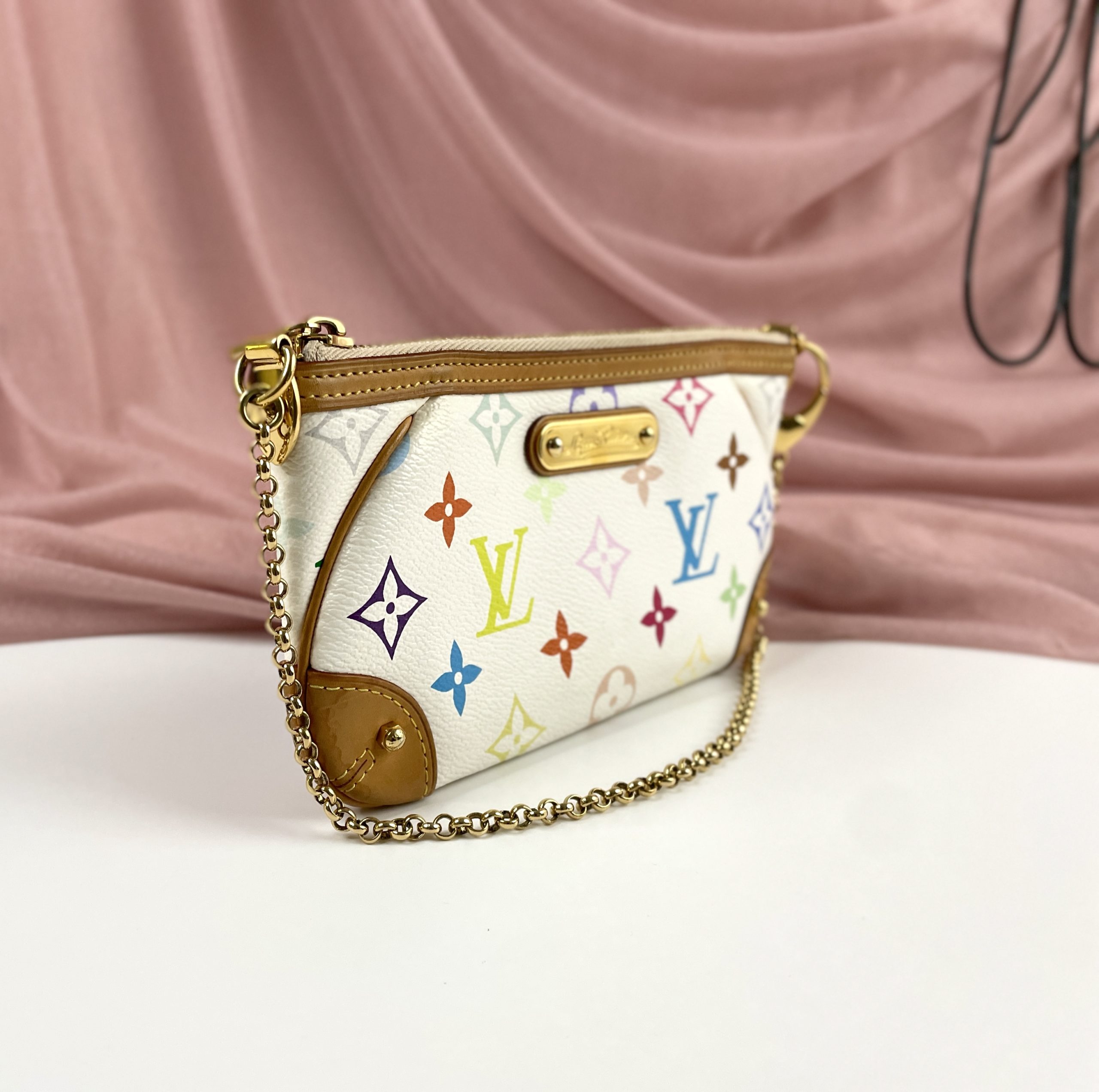 Louis Vuitton Pochette Milla MM – Brand Bag Girl